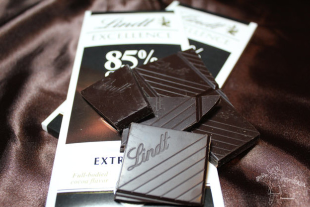 Chocolate Review: Lindt 85% Dark Chocolate