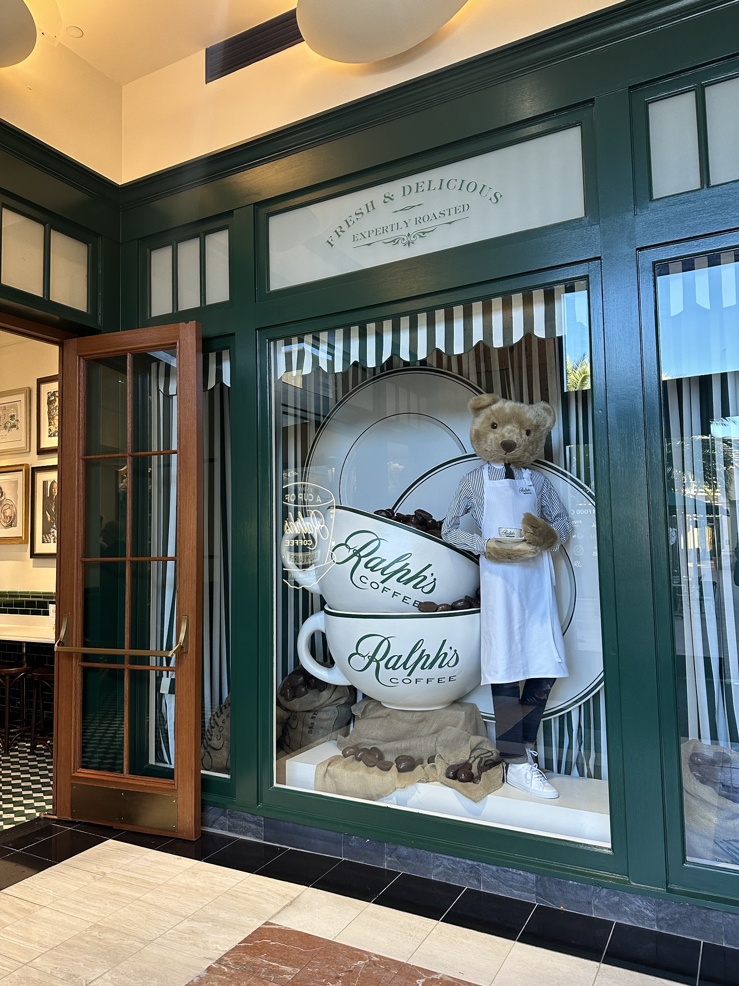 🤍Ralph’s Coffee at Fashion Island💚